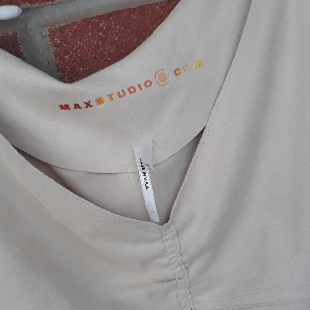 Dress - Picture 2 of 7